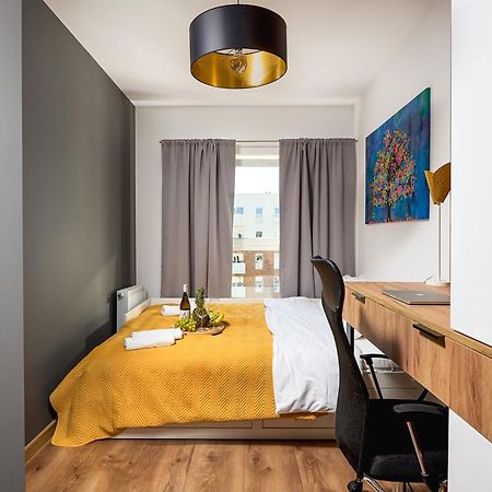 Lumina Luxury 3-Rooms Apartments With Parking 우치 외부 사진