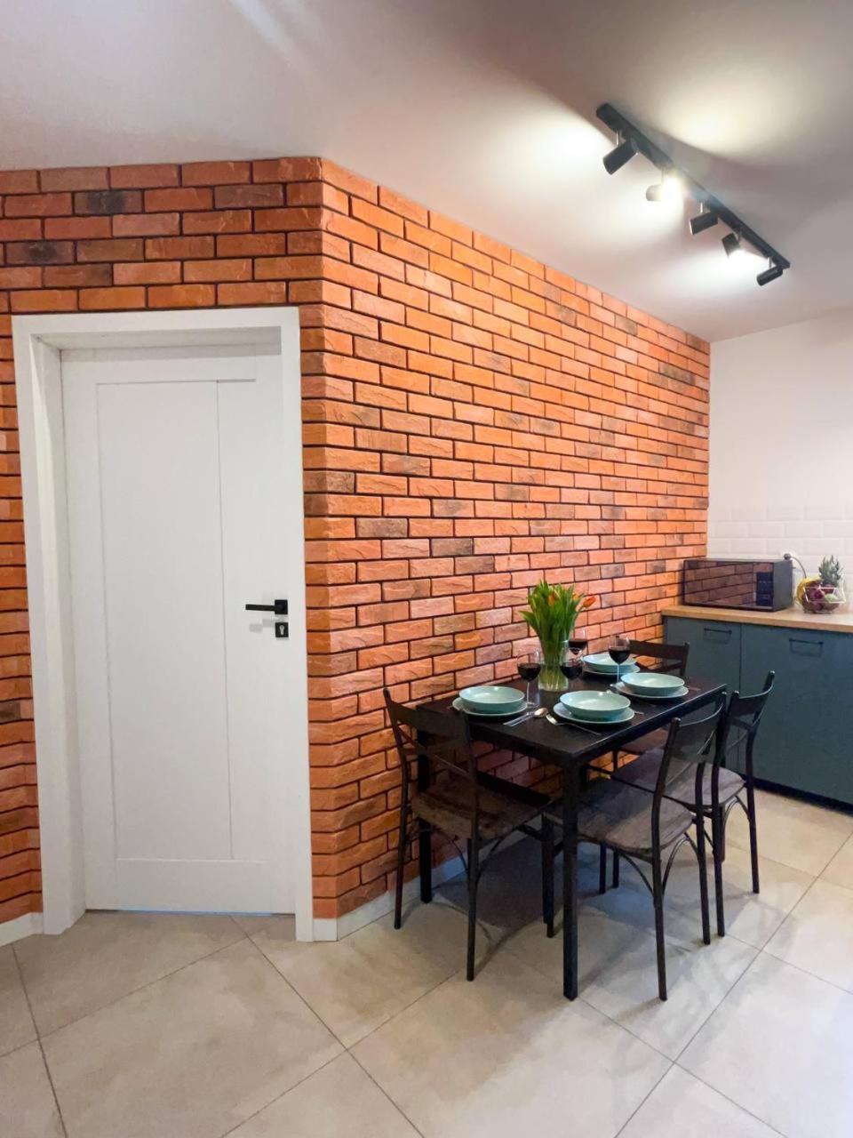 Lumina Luxury 3-Rooms Apartments With Parking 우치 외부 사진