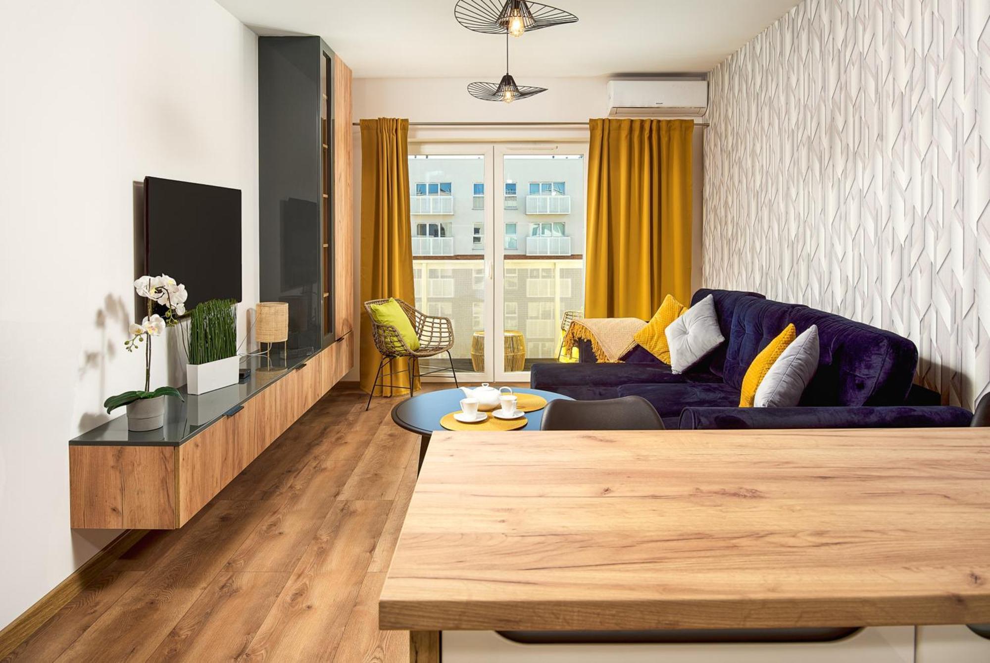 Lumina Luxury 3-Rooms Apartments With Parking 우치 외부 사진