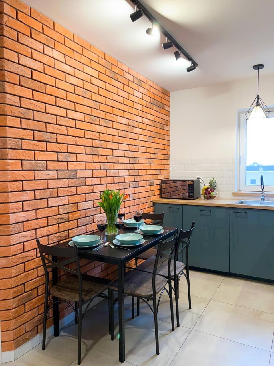Lumina Luxury 3-Rooms Apartments With Parking 우치 외부 사진
