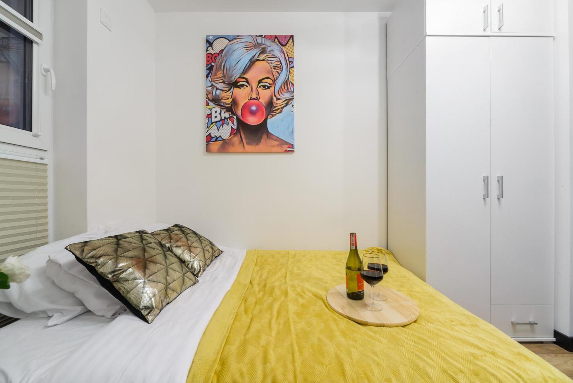 Lumina Luxury 3-Rooms Apartments With Parking 우치 외부 사진
