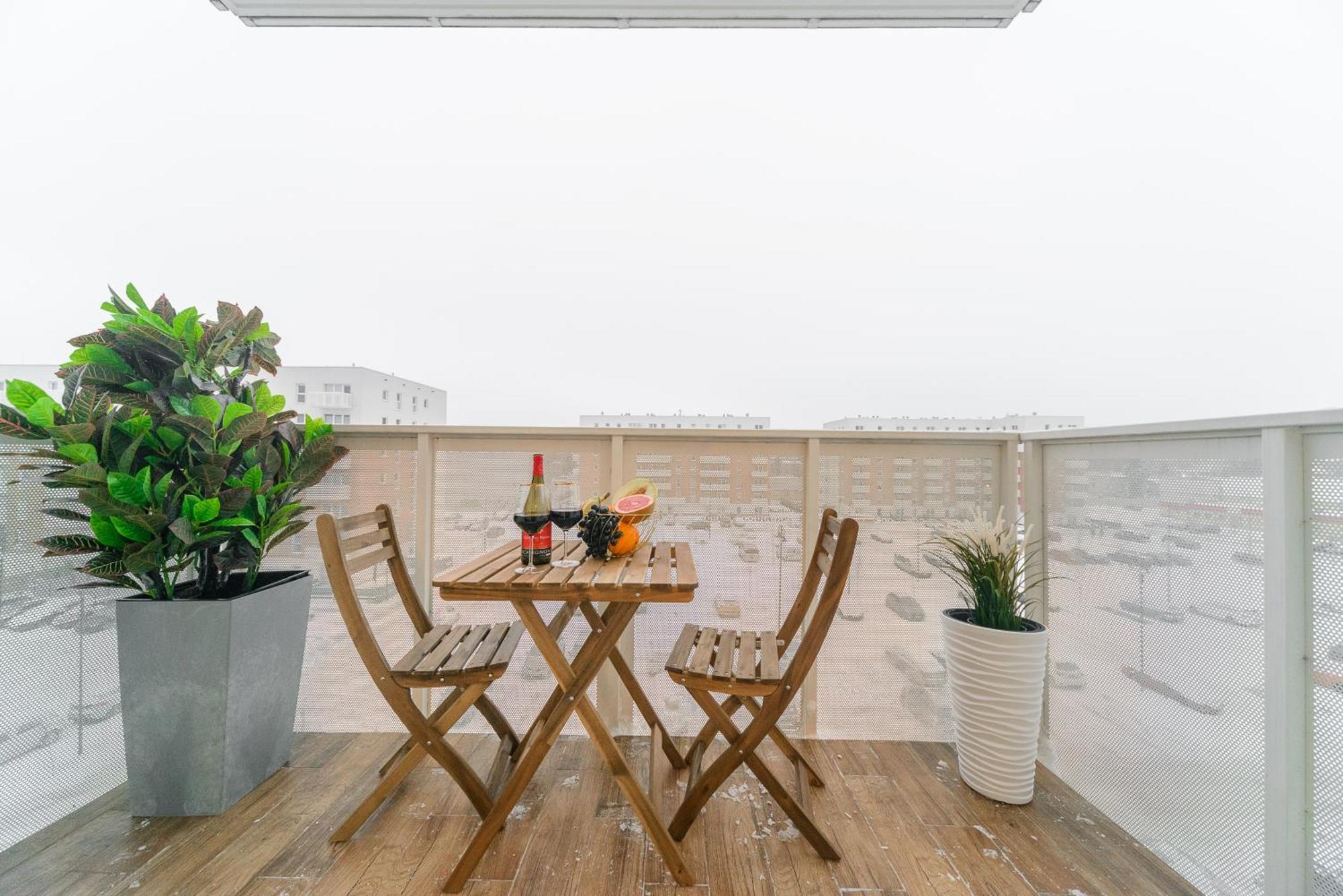 Lumina Luxury 3-Rooms Apartments With Parking 우치 외부 사진
