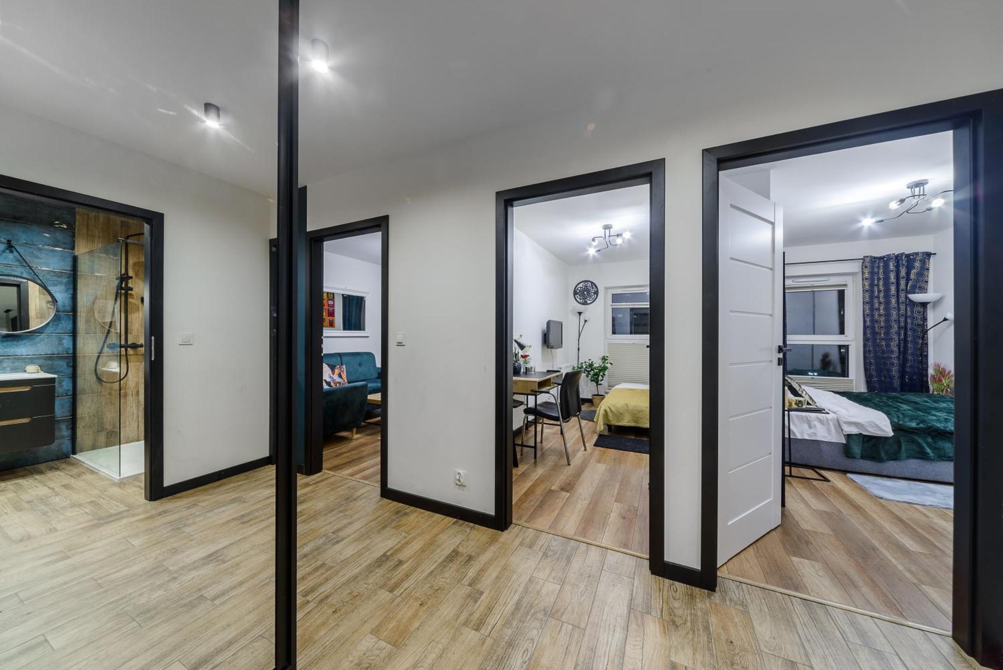 Lumina Luxury 3-Rooms Apartments With Parking 우치 외부 사진