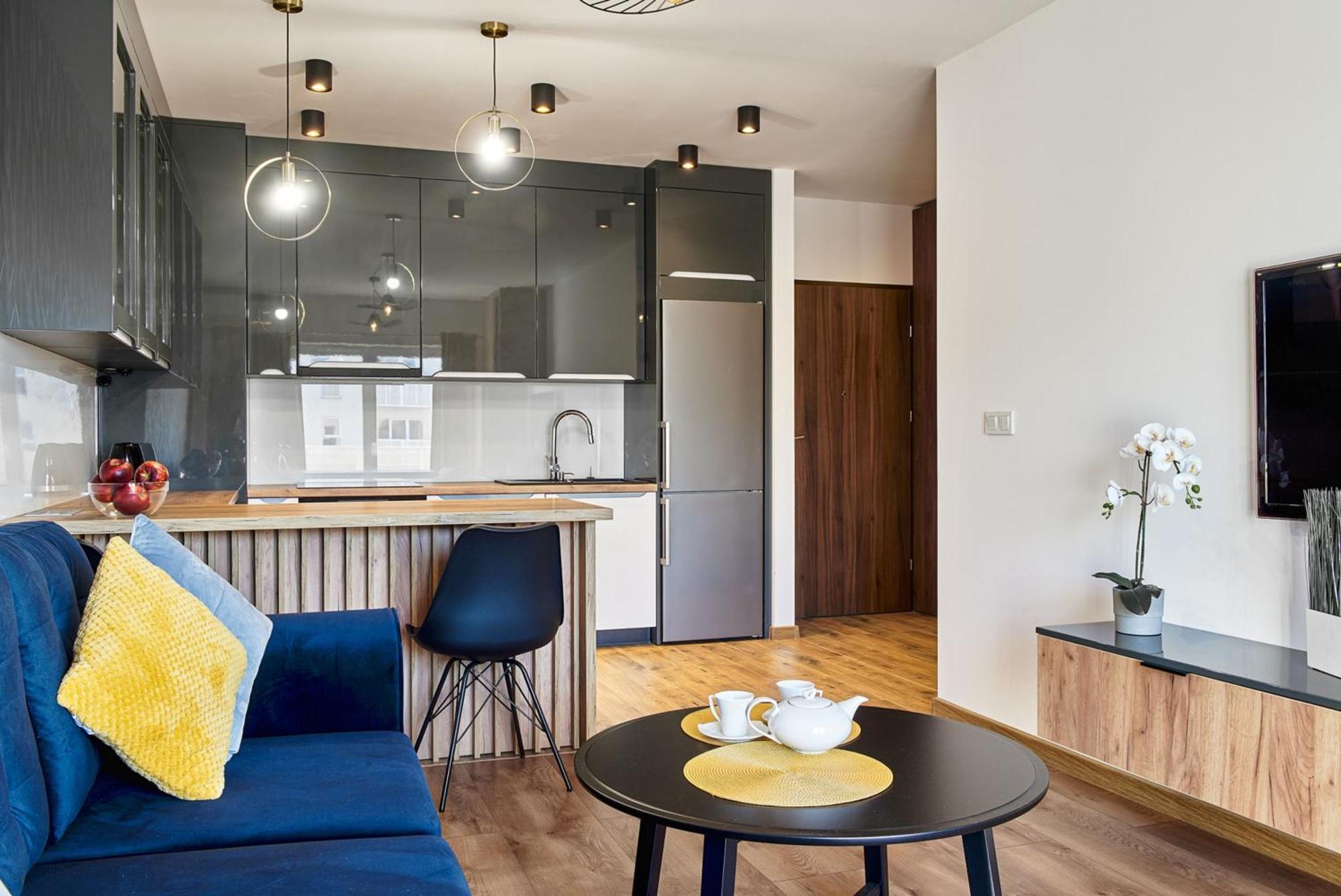 Lumina Luxury 3-Rooms Apartments With Parking 우치 외부 사진
